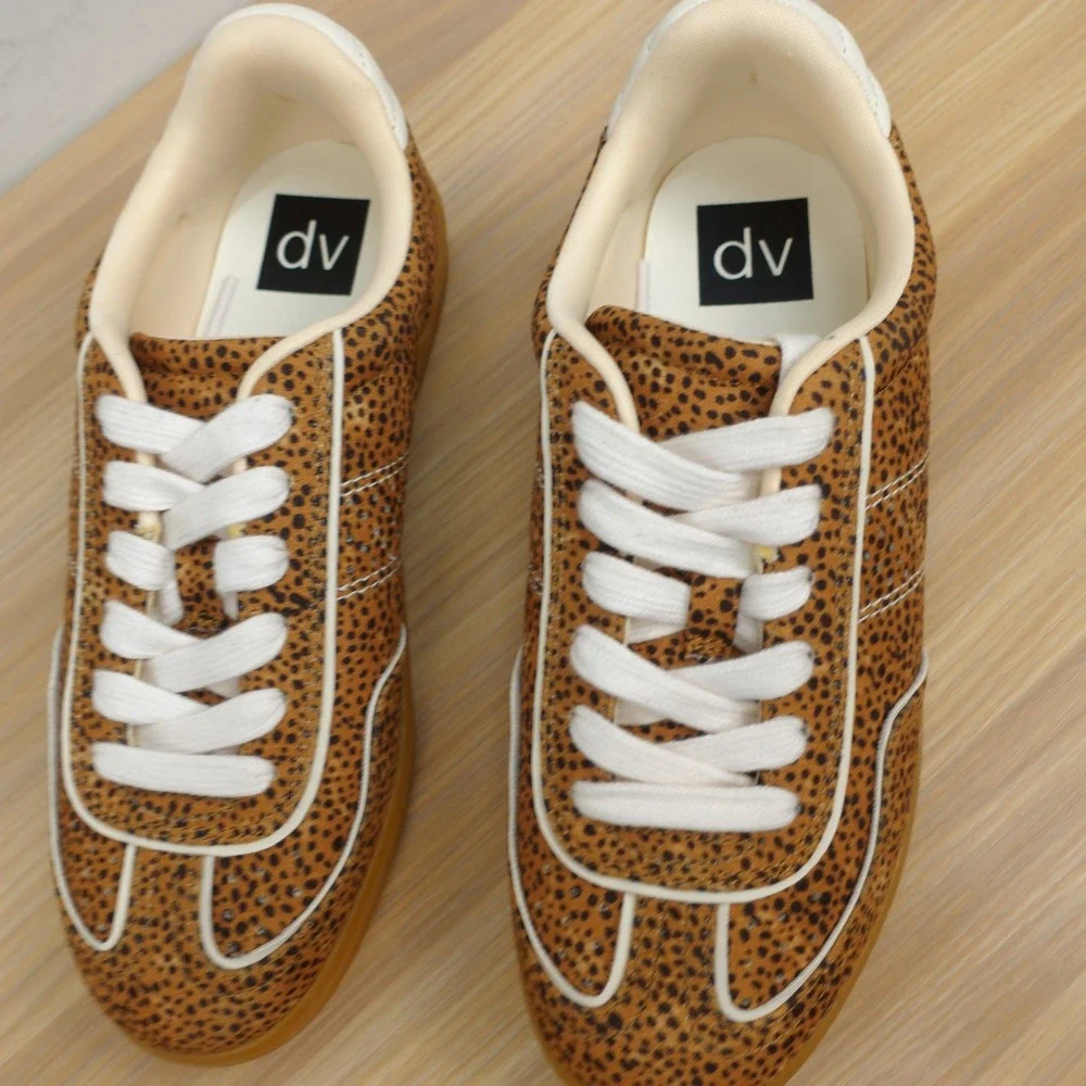 Indie Leopard Sneaker Shoes Womens 6 Tan Retro Y2K Cheetah Low Top DV Dolce Vita